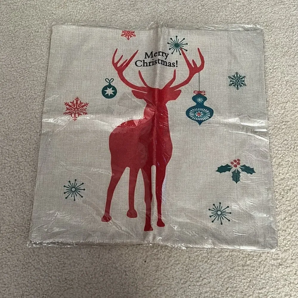 4 17x17 CHRISTMAS PILLOW COVERINGS NIP